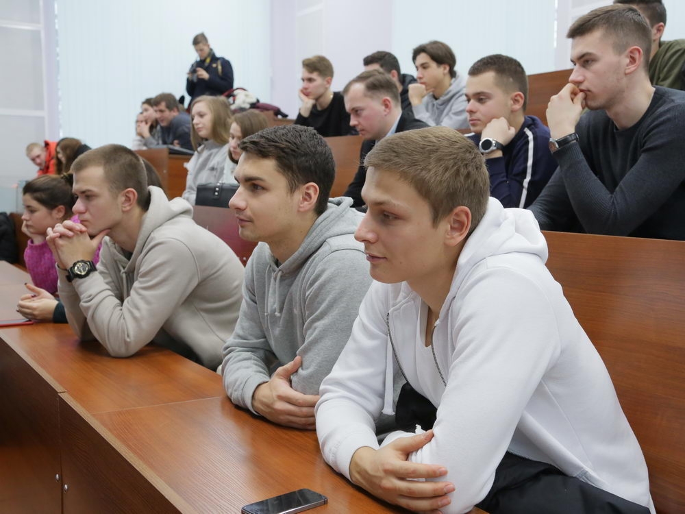 Школьникам и студентам — о праве