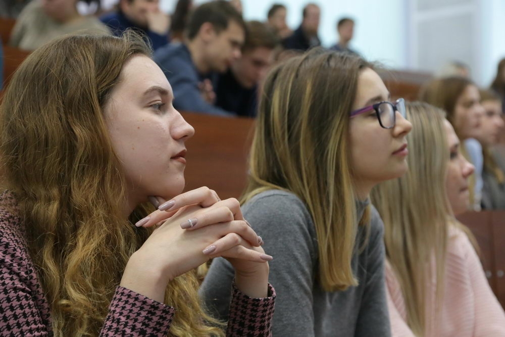 Конституции РФ — 25 лет!