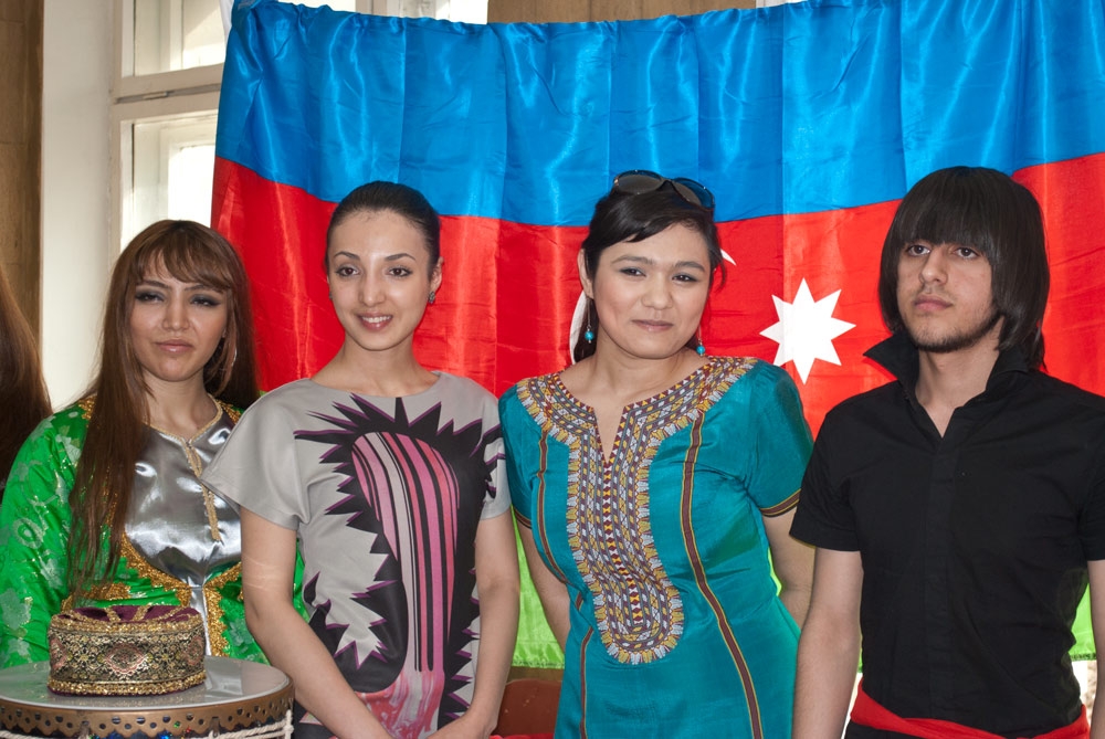 Все флаги в гости к нам!