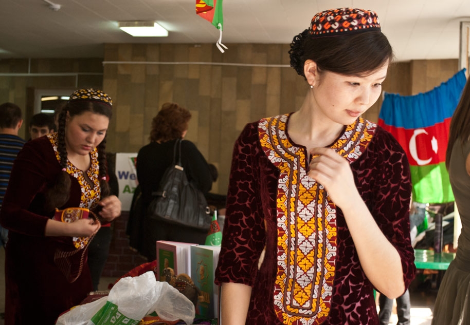 Все флаги в гости к нам!