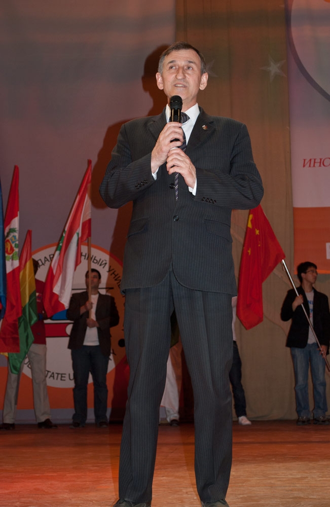 Все флаги в гости к нам!