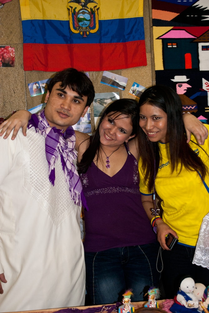 Все флаги в гости к нам!