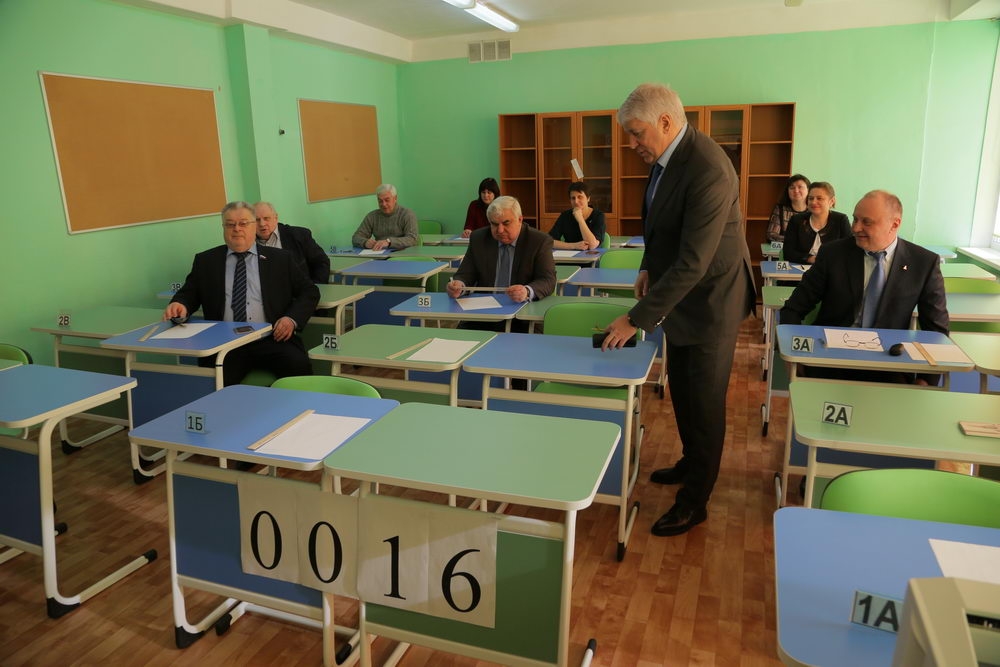 Ректоры сдают ЕГЭ