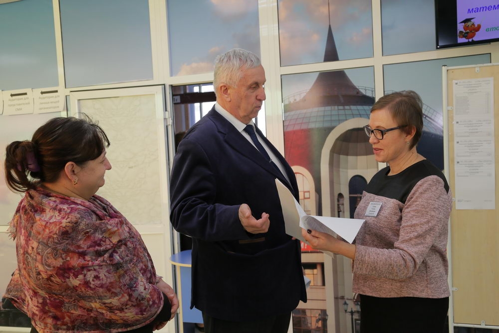 Ректоры сдают ЕГЭ