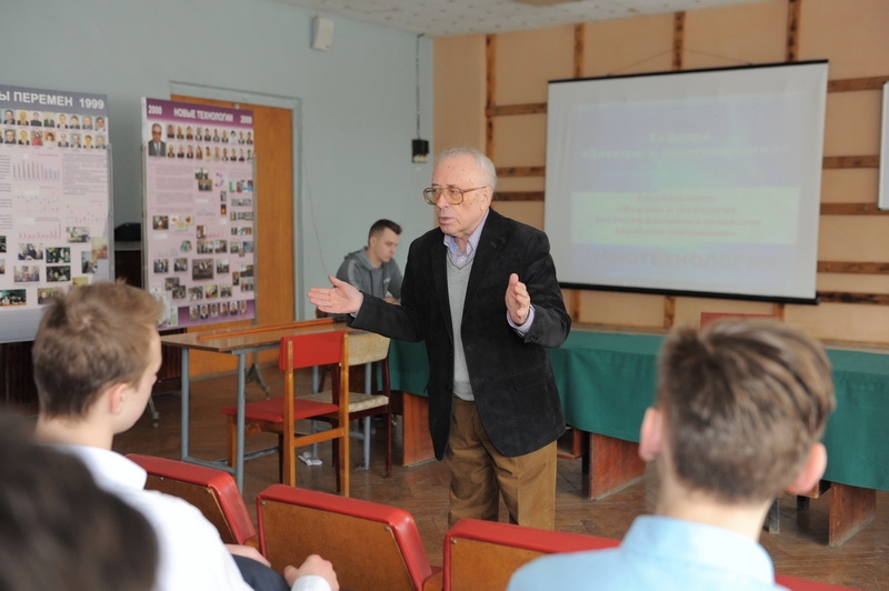 Как построить лифт в космос?