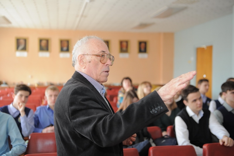 Как построить лифт в космос?