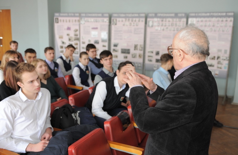 Как построить лифт в космос?