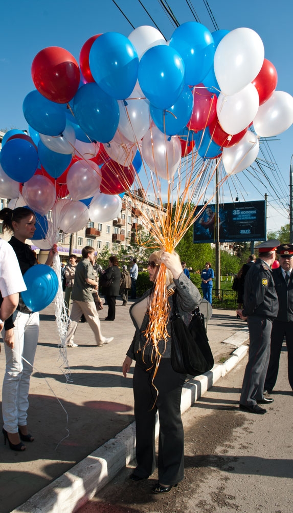 Фоторепортаж. Шествие по проспекту Ленина. День Победы