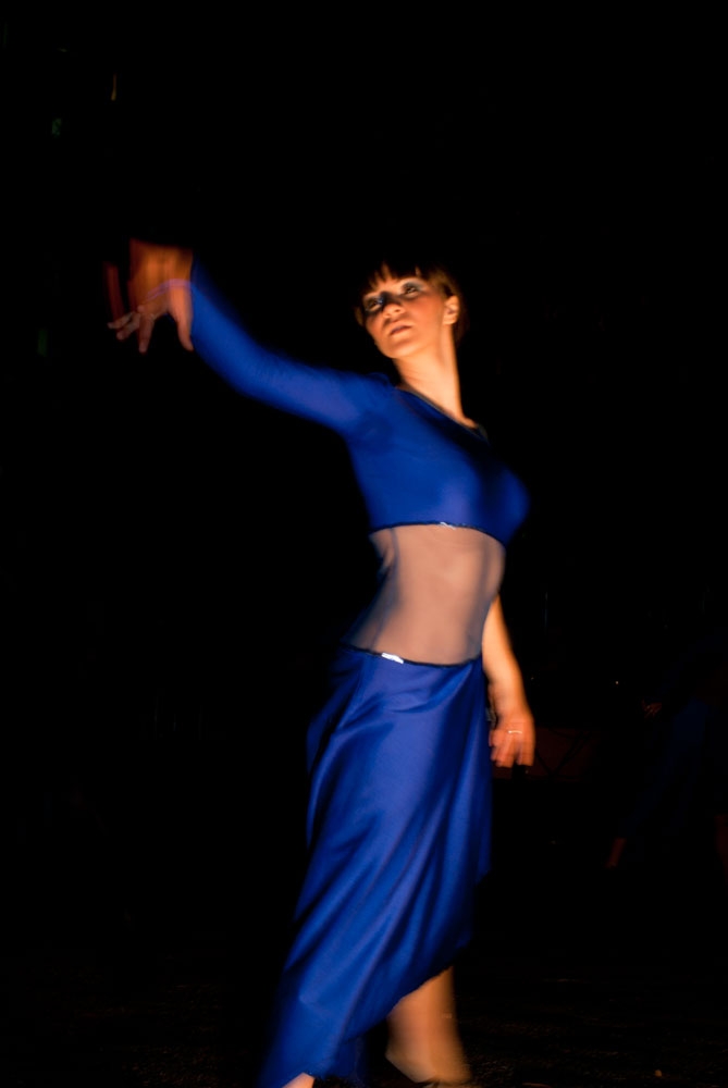 Свет в окнах, огонь в гильзах, пламя в сердцах