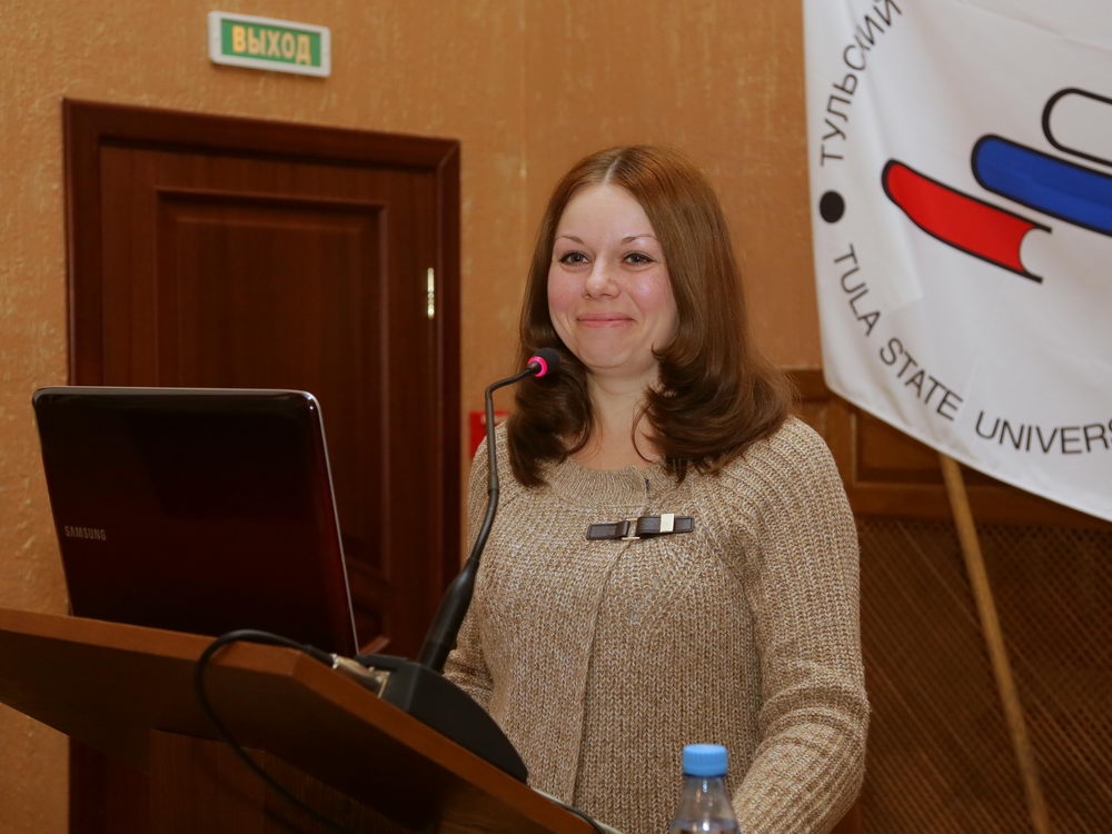 Гуманитарные и социально-экономические науки XXI века: от «курицы» до мемов       