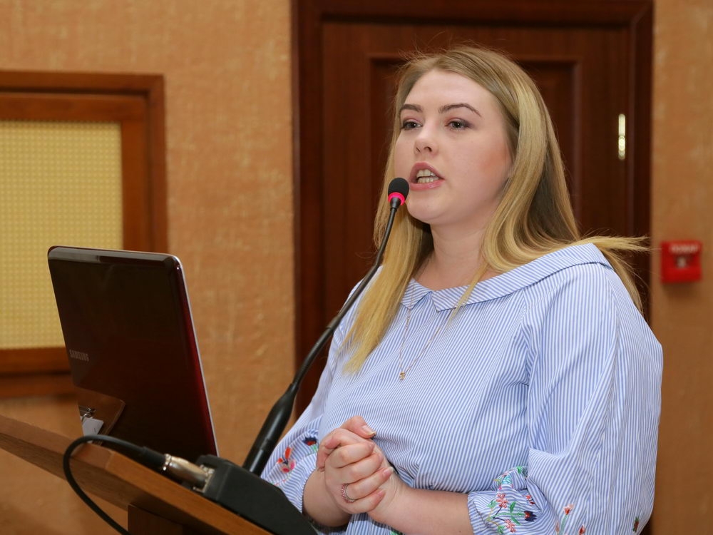 Гуманитарные и социально-экономические науки XXI века: от «курицы» до мемов       