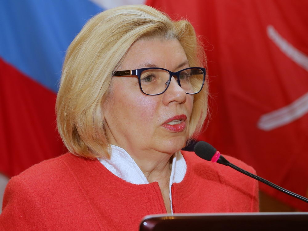 Гуманитарные и социально-экономические науки XXI века: от «курицы» до мемов       