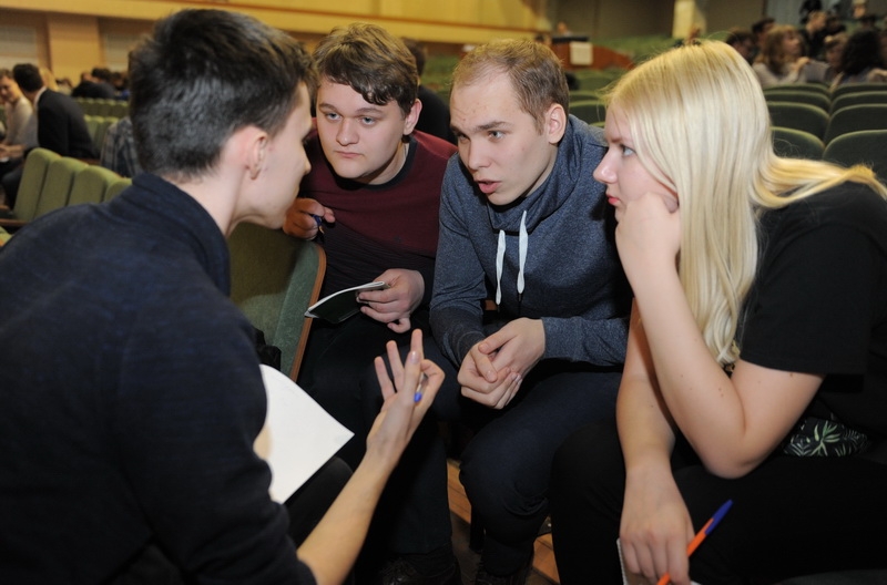 Встреча на Эльбе, рэп и «Игра престолов»