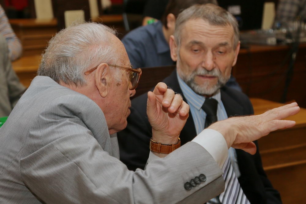 Новое в механике пластического формоизменения и обработке материалов