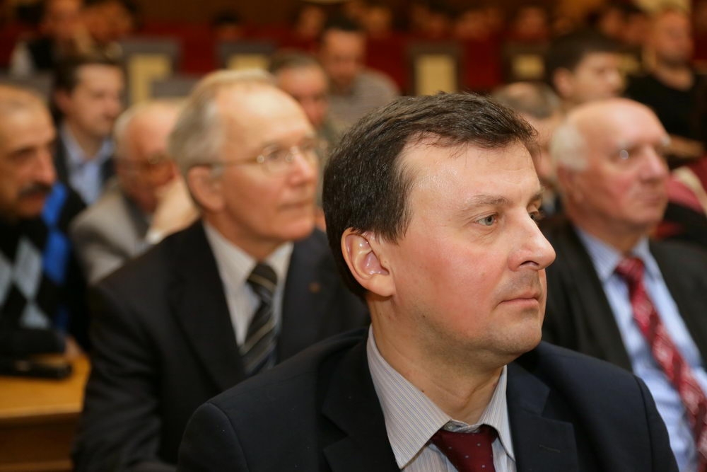 Новое в механике пластического формоизменения и обработке материалов