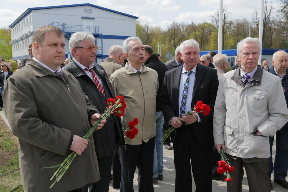 И гений места в бронзе возвратился на родину свою... 