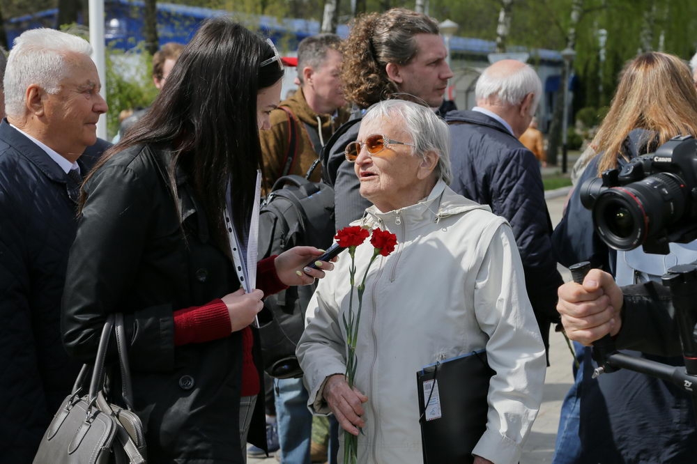 И гений места в бронзе возвратился на родину свою... 