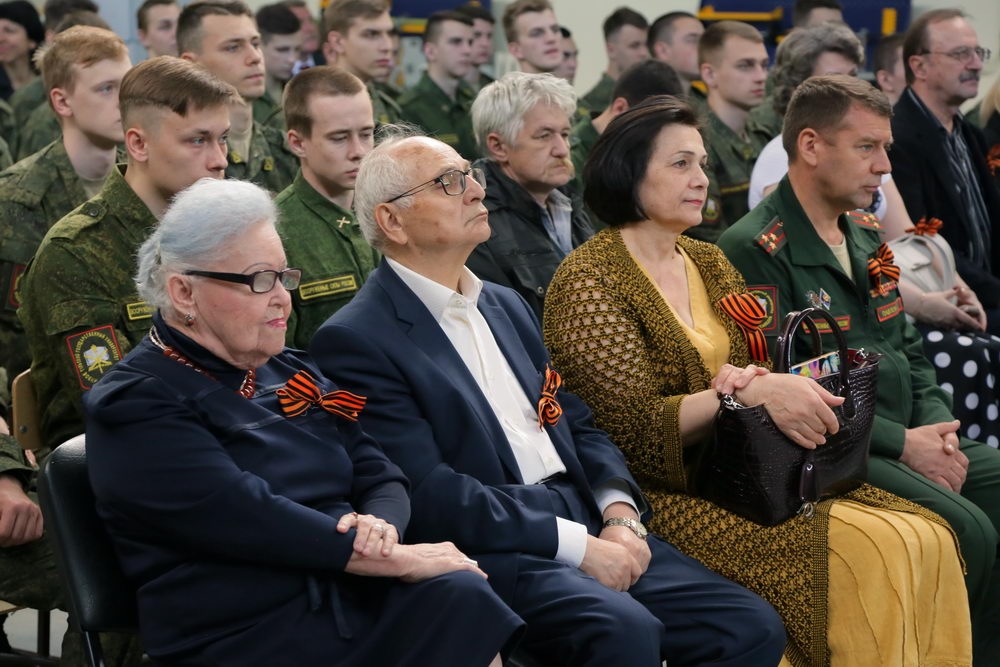 Когда поют курсанты