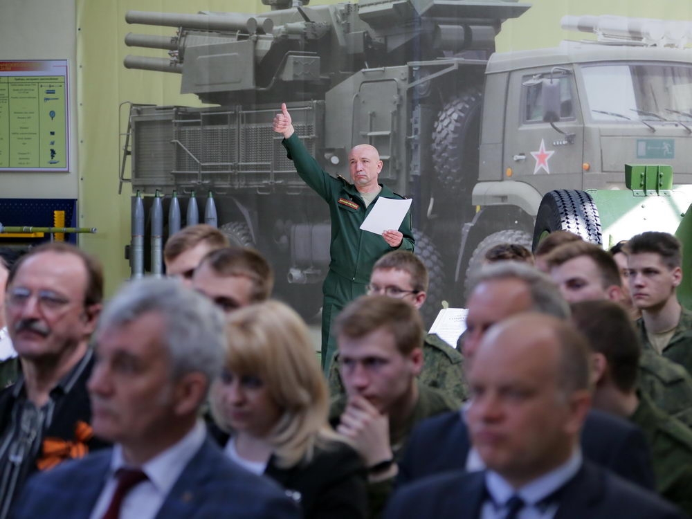 Когда поют курсанты