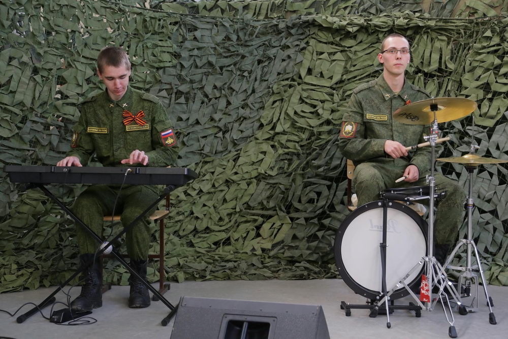 Когда поют курсанты