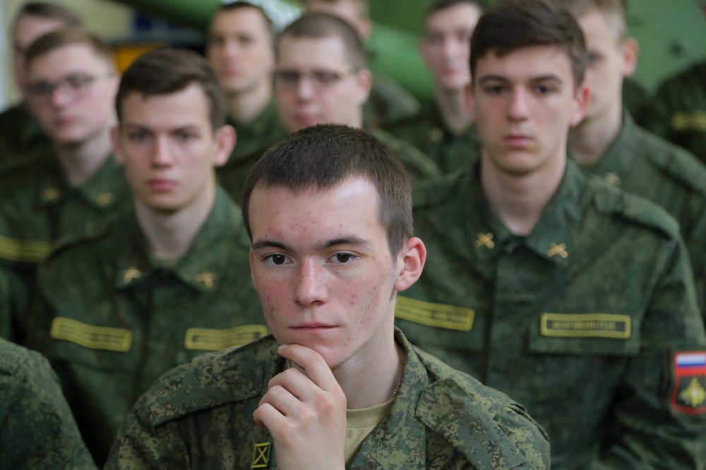 Когда поют курсанты