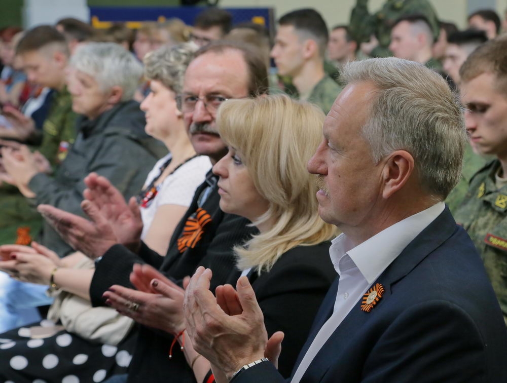 Когда поют курсанты