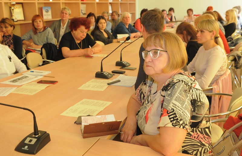 Профессионально сориентировать, трудоустроить и адаптировать