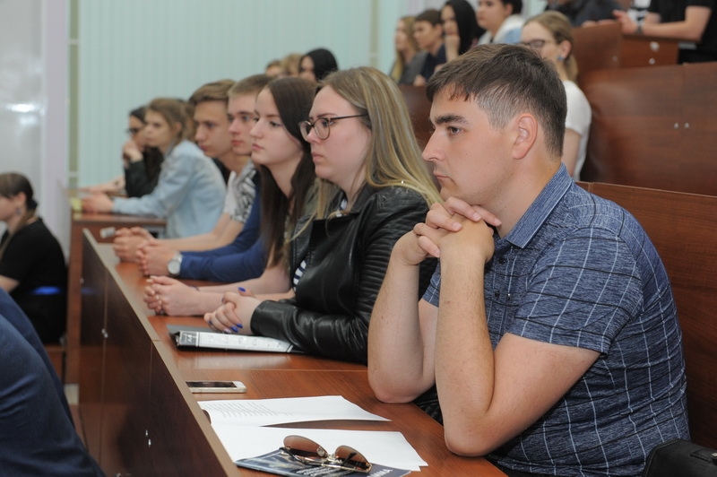 Студенты-юристы — студентам-юристам