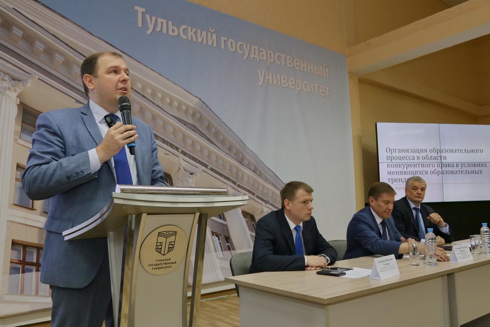 Конкуренция vs. Монополия