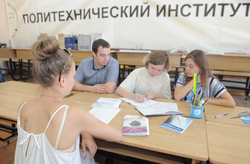 Приём в ТулГУ: очники идут