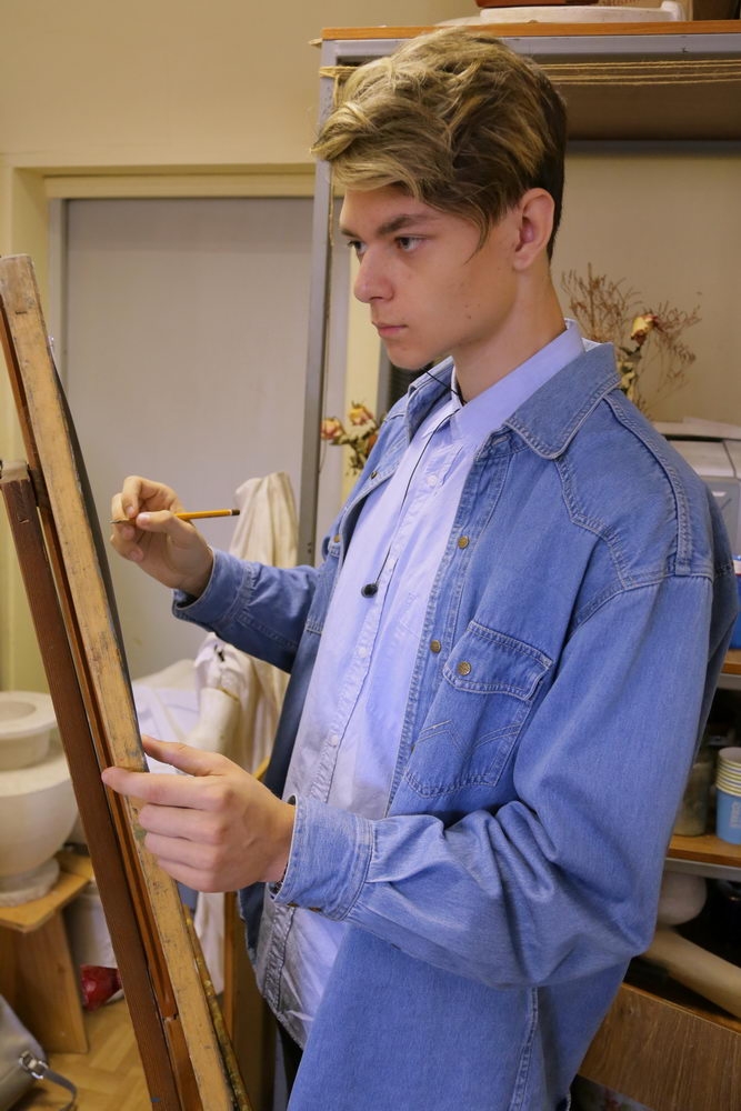 Абитуриенты ТулГУ рисуют экзамены