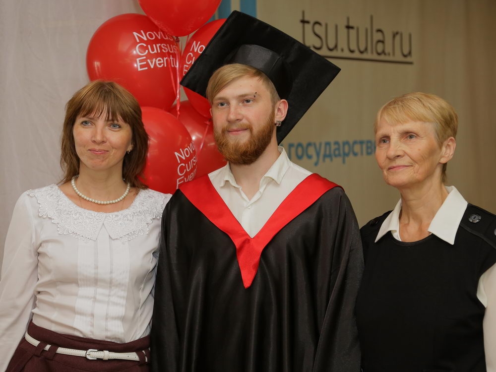 «Вы нужны родному краю! Вам всегда рады на наших, тульских предприятиях»