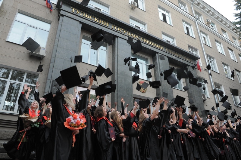 «Вы нужны родному краю! Вам всегда рады на наших, тульских предприятиях»