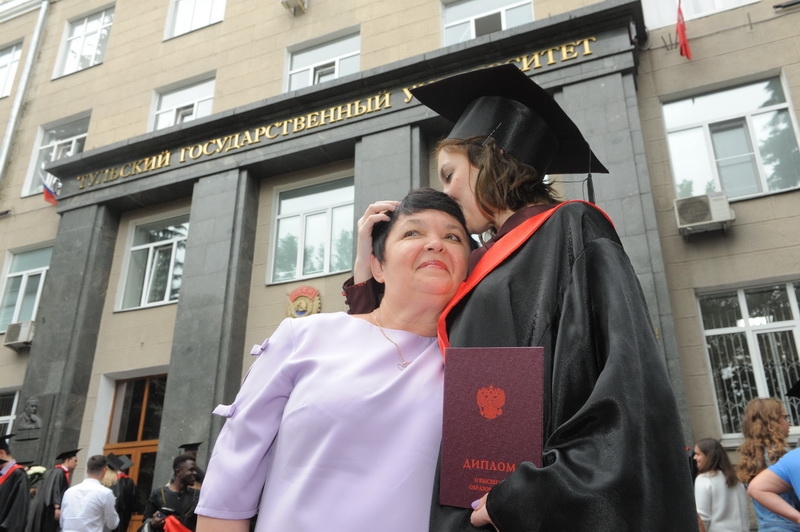 «Вы нужны родному краю! Вам всегда рады на наших, тульских предприятиях»