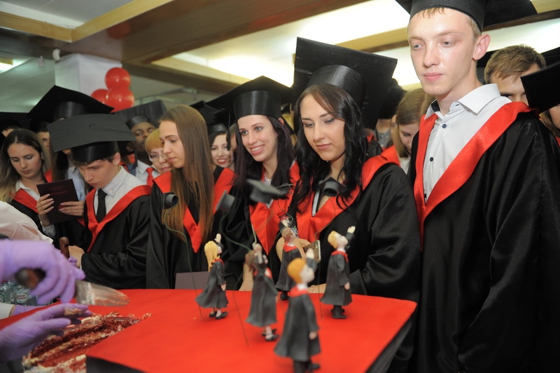 «Вы нужны родному краю! Вам всегда рады на наших, тульских предприятиях»