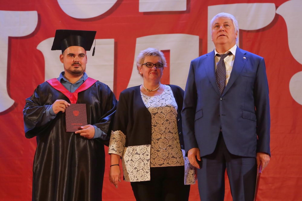 «Вы нужны родному краю! Вам всегда рады на наших, тульских предприятиях»