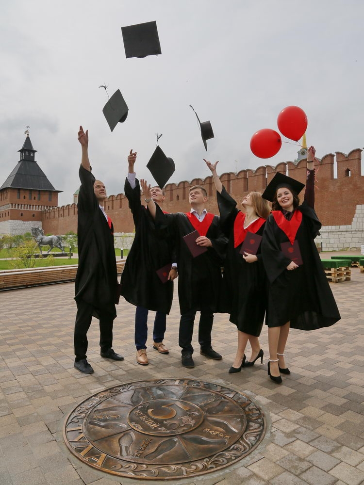 «Вы нужны родному краю! Вам всегда рады на наших, тульских предприятиях»