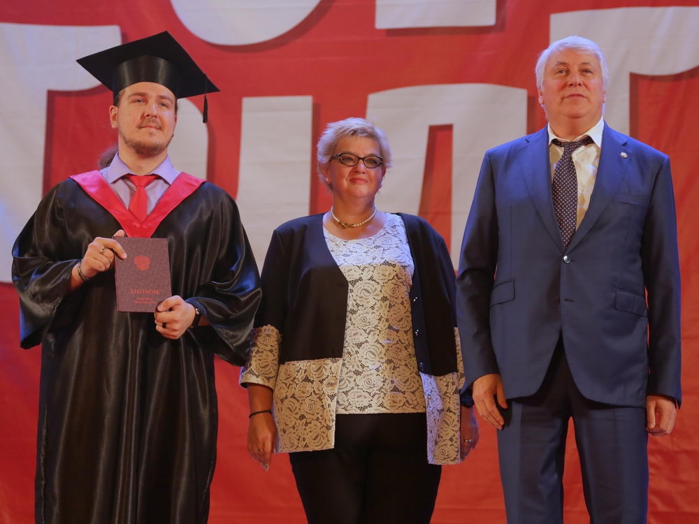 «Вы нужны родному краю! Вам всегда рады на наших, тульских предприятиях»