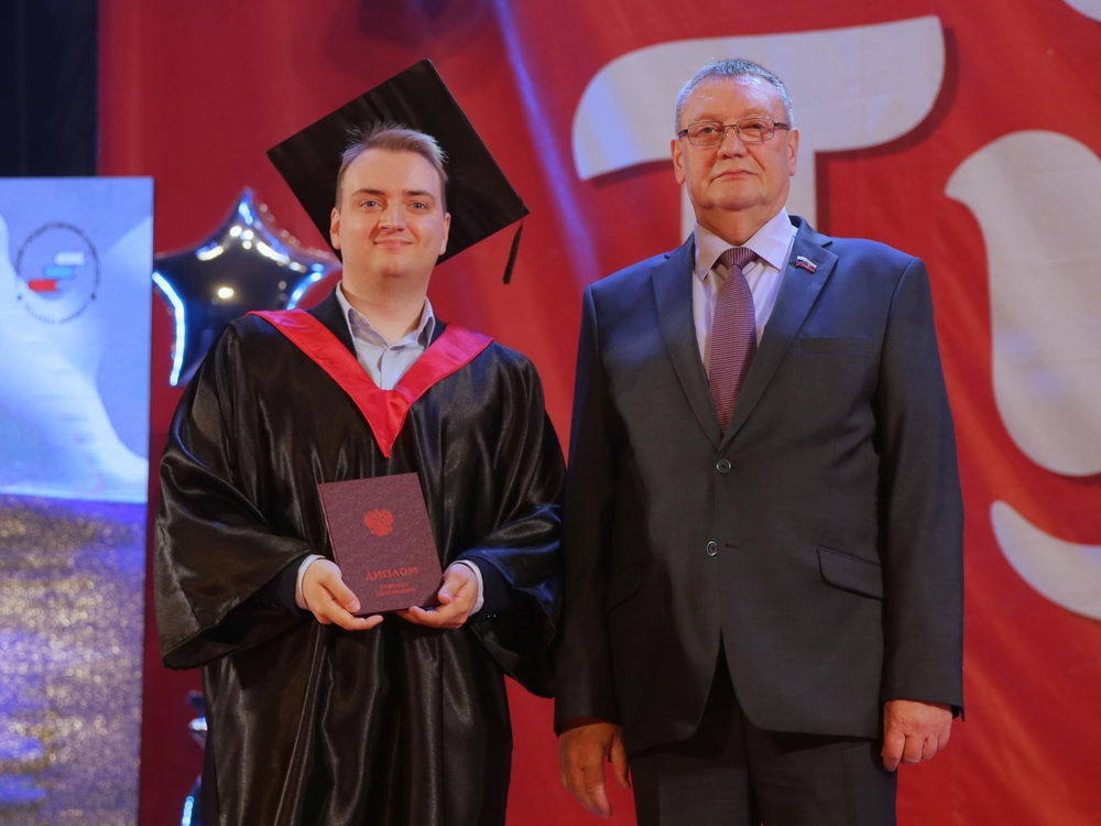 «Вы нужны родному краю! Вам всегда рады на наших, тульских предприятиях»