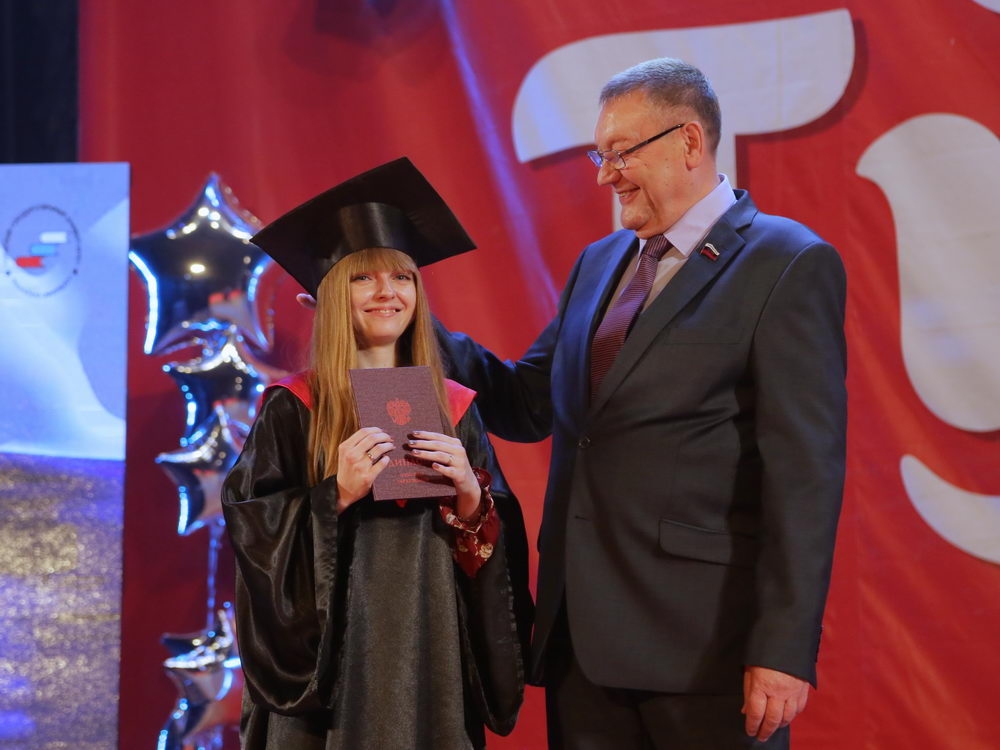 «Вы нужны родному краю! Вам всегда рады на наших, тульских предприятиях»