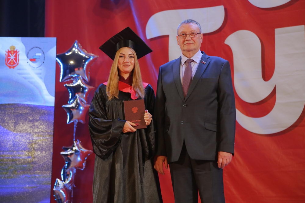 «Вы нужны родному краю! Вам всегда рады на наших, тульских предприятиях»