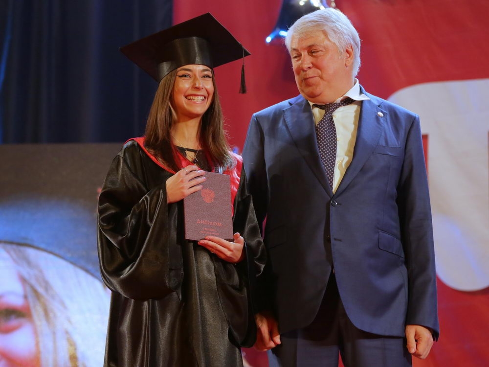 «Вы нужны родному краю! Вам всегда рады на наших, тульских предприятиях»