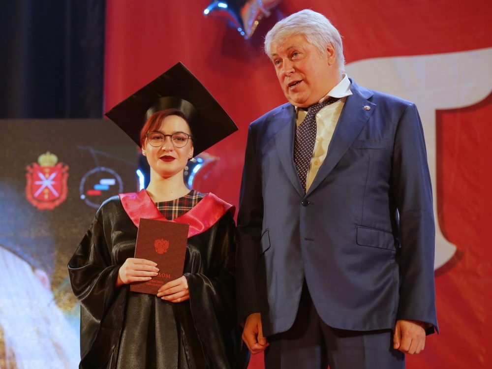 «Вы нужны родному краю! Вам всегда рады на наших, тульских предприятиях»