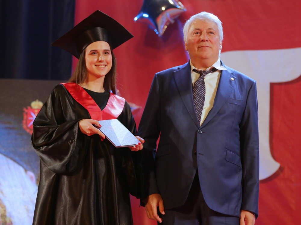 «Вы нужны родному краю! Вам всегда рады на наших, тульских предприятиях»