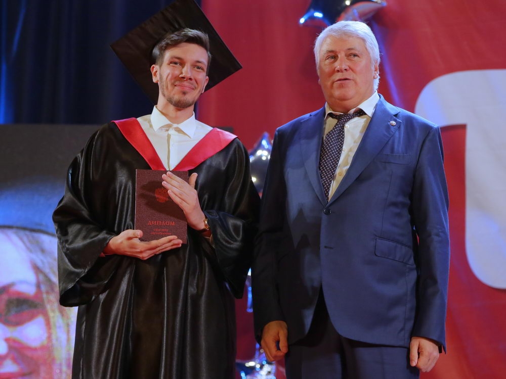 «Вы нужны родному краю! Вам всегда рады на наших, тульских предприятиях»