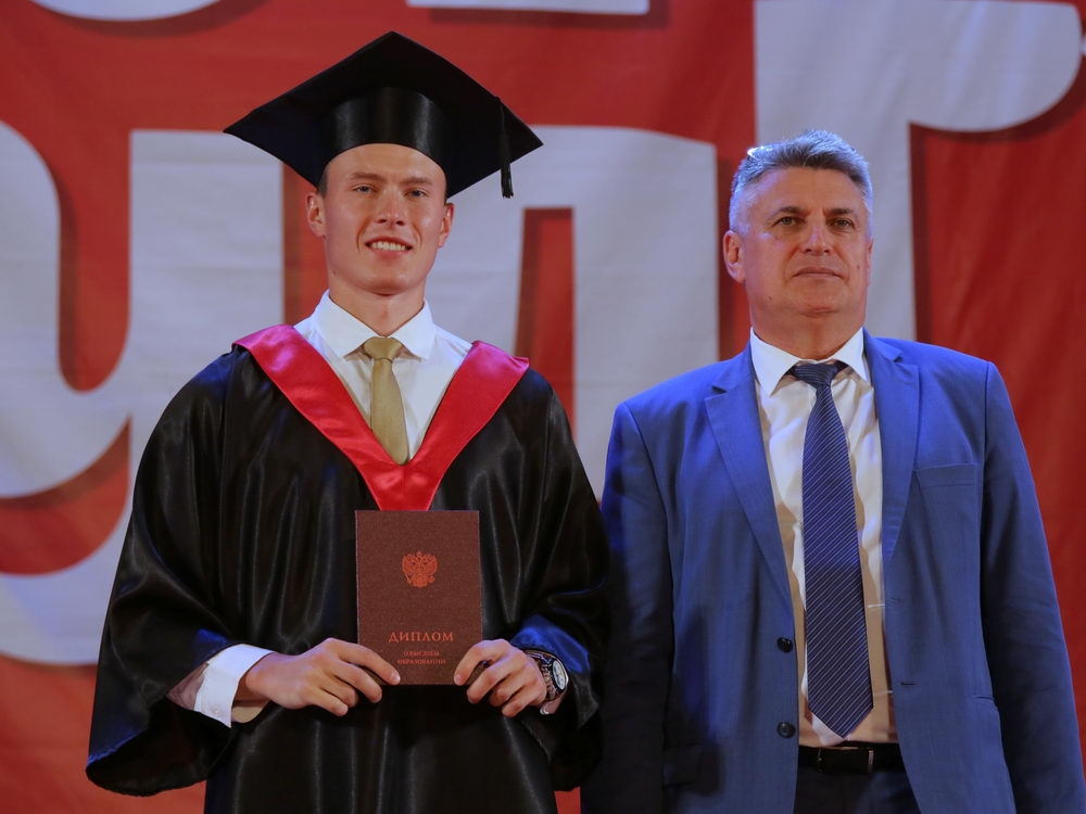 «Вы нужны родному краю! Вам всегда рады на наших, тульских предприятиях»