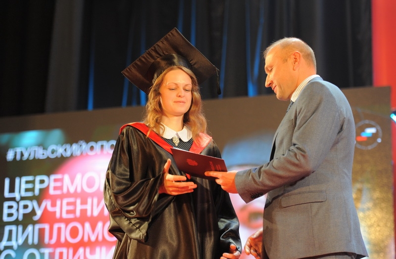 «Вы нужны родному краю! Вам всегда рады на наших, тульских предприятиях»