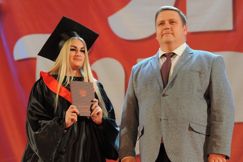 «Вы нужны родному краю! Вам всегда рады на наших, тульских предприятиях»