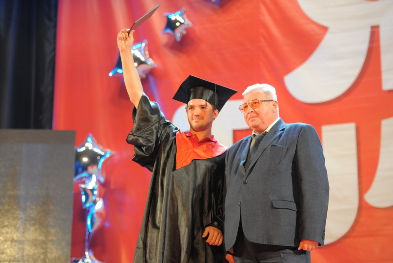 «Вы нужны родному краю! Вам всегда рады на наших, тульских предприятиях»