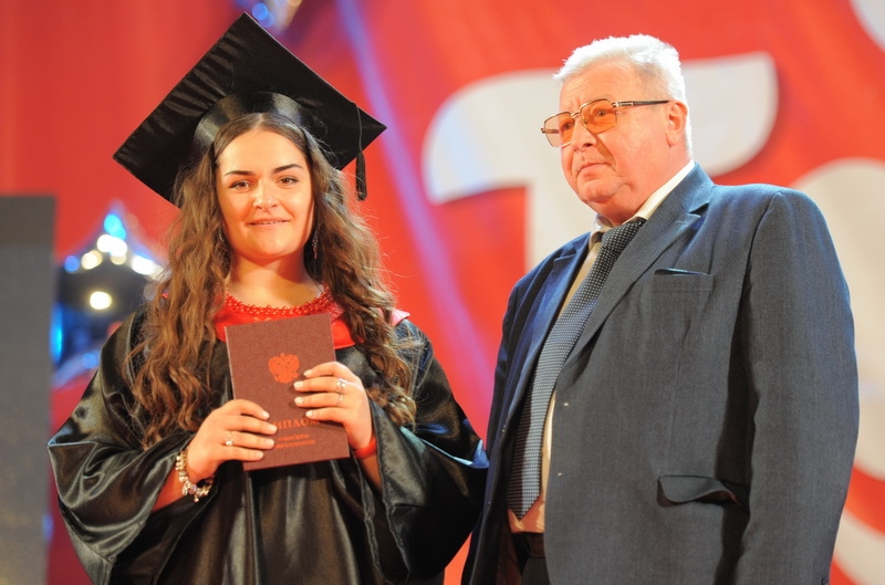 «Вы нужны родному краю! Вам всегда рады на наших, тульских предприятиях»